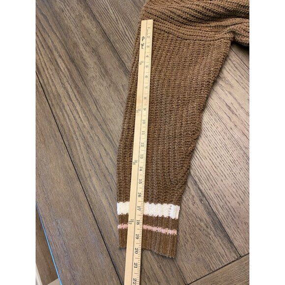 Love Tree Sweater Women’s L Brown V-Neck Ribbed Knit Striped Trim - Picture 10 of 13